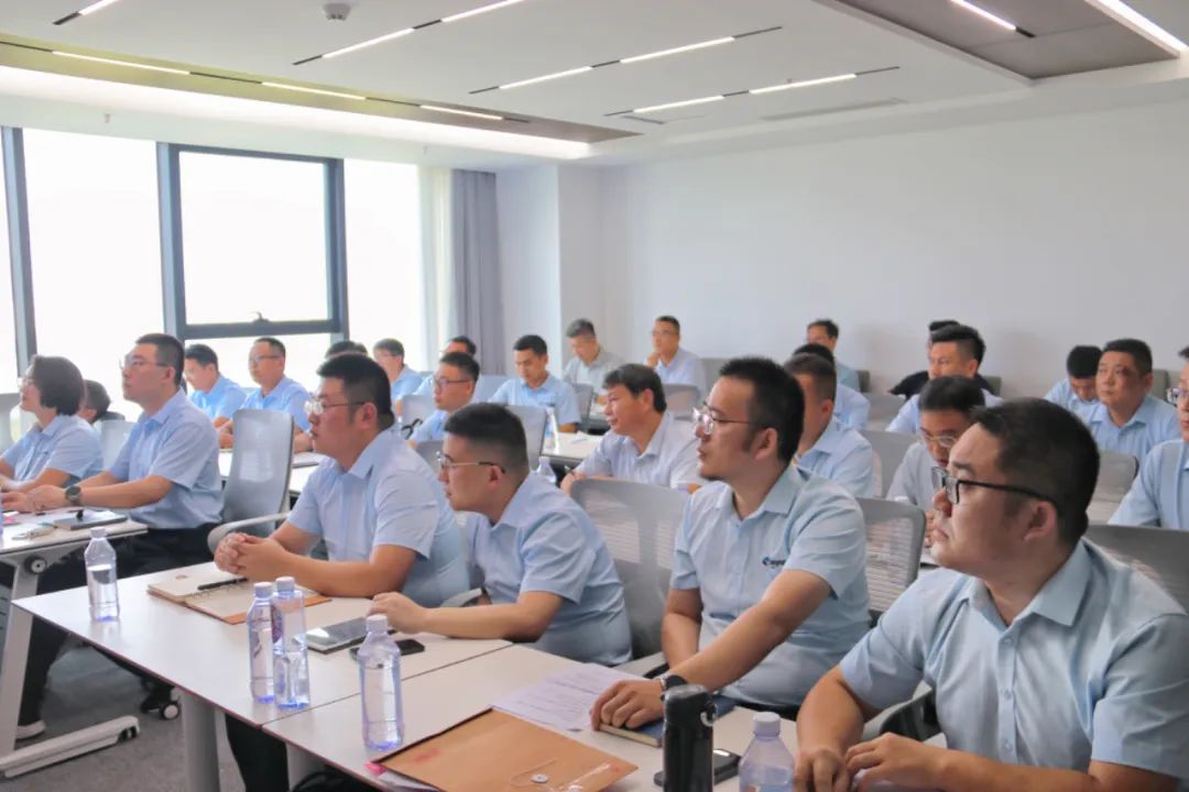2024年上半年中層管理干部述職會議：述職曬答卷，砥礪再奮進。